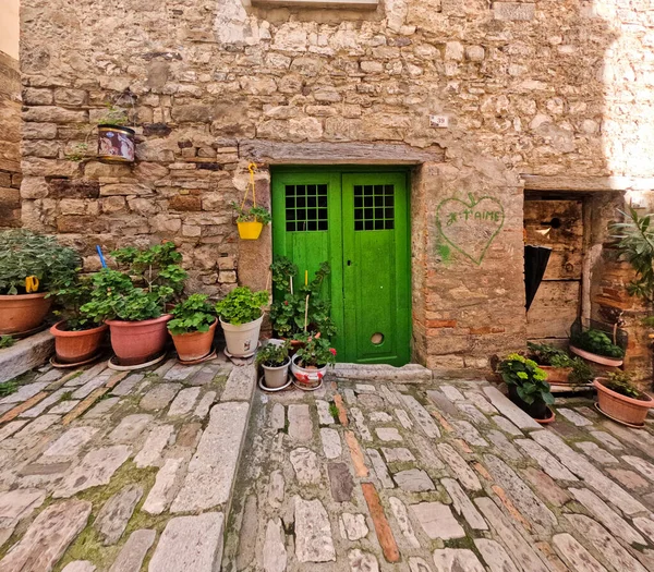 Двері Старого Будинку Чівітакамарано Історичному Місті Штаті Моліз Італія — стокове фото