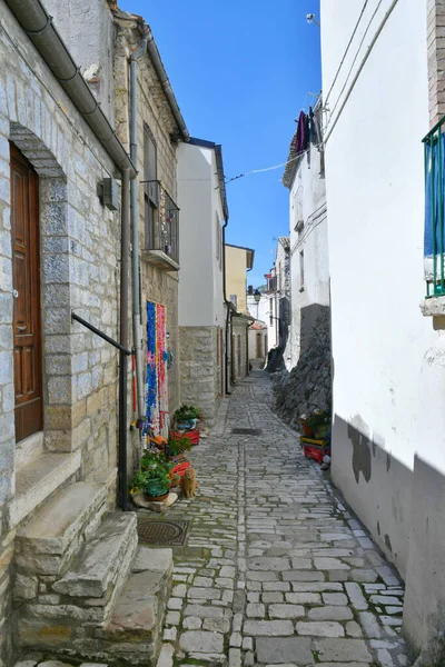 Úzká Ulice Mezi Starými Domy Guardialfiera Historické Město Státě Molise — Stock fotografie