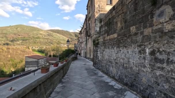 从意大利贝内文托省历史名城Sant Agata Goti看农村 — 图库视频影像