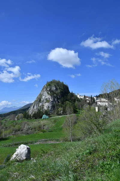 Сельская Местность Pietransieri Небольшая Деревня Горах Центральной Италии — стоковое фото