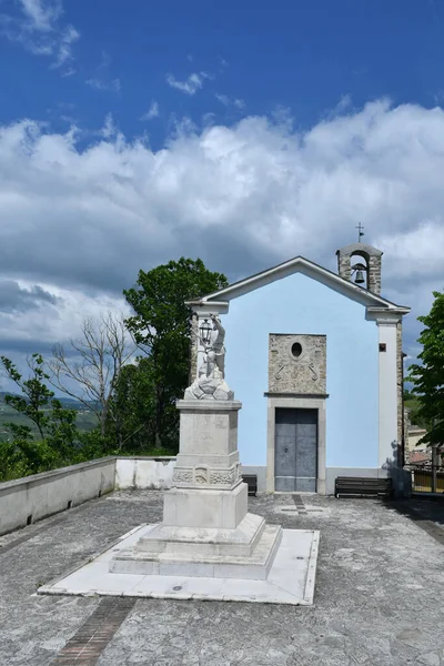 意大利坎帕尼亚凯恩斯诺村的一个小教堂 — 图库照片