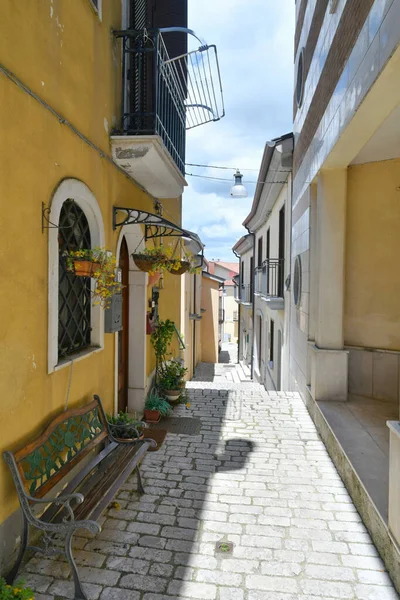 Ένας Στενός Δρόμος Στο Sant Angelo Dei Lombardi Ένα Μικρό — Φωτογραφία Αρχείου