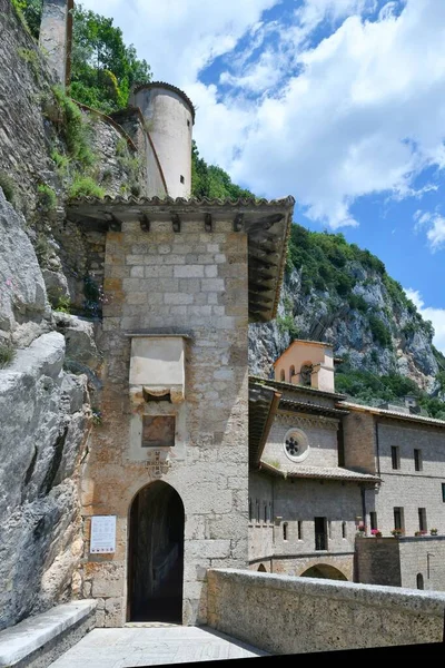 Вхід Монастиря Сан Бенедетто Субіако Середньовічне Село Поблизу Рима Італія — стокове фото