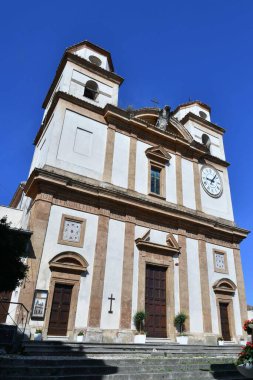 Artena 'daki antik bir kilisenin dış cephesi, İtalya' nın Roma eyaletindeki bir ortaçağ köyü..