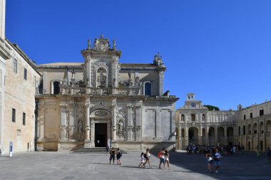 Lecce City, İtalya 'da 18. yüzyıldan kalma bir kilise cephesi..