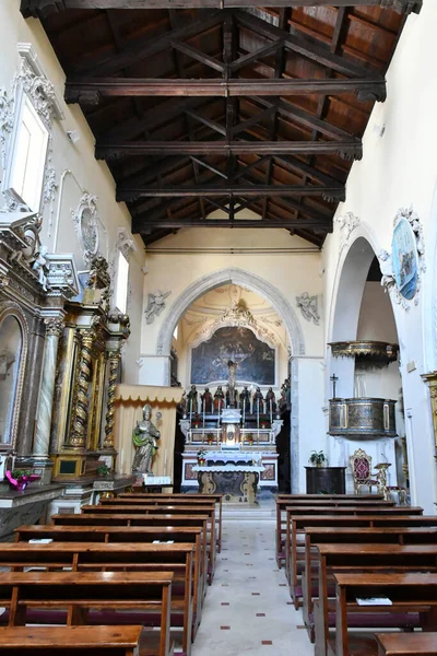 イザニア イタリアの州の中世の村 アグノーネの古代教会の内部 — ストック写真