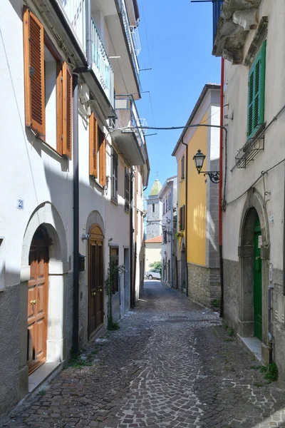 Une Rue Caractéristique Agnone Village Médiéval Dans Province Isernia Italie — Photo