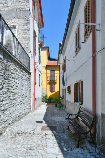 Una Calle Característica Agnone Pueblo Medieval Provincia Isernia Italia —  Fotos de Stock