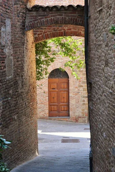Una Strada Tra Case Citt Della Pieve Borgo Medievale Umbria — Foto Stock
