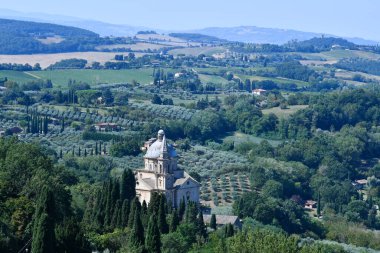 İtalya 'nın Toskana kentindeki eski bir kasaba olan Montepulciano' dan manzara.