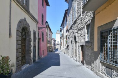  Vitorchiano 'nun ortaçağ mahallesinde bir sokak, Lazio' da Viterbo, İtalya 'da bir şehir..