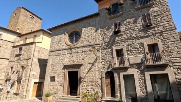 Ett Litet Torg Det Medeltida Kvarteret Lazio Provinsen Viterbo — Stockvideo