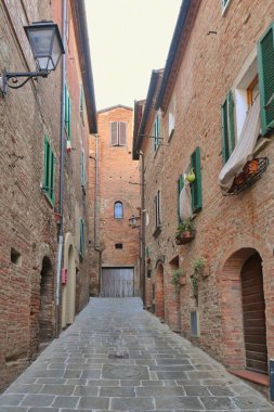 Torrita di Siena 'nın ortaçağ mahallesinde bir sokak, İtalya' da Toskana 'da bir köy..