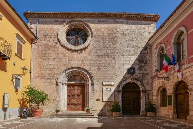 Isernia 'da bir kilise, Molise' de bir şehir, İtalya.