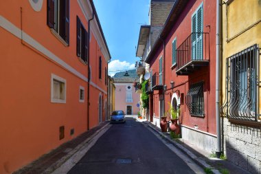 Cerreto Sannita 'da renkli bir ev, Campania, İtalya' da bir kasaba..
