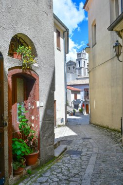 Castelvetere 'de bir cadde Konsolos Calore, İtalya, Campania' da bir köy..