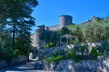 Vairano Paterona 'da bir sokak, İtalya' nın Campania kentindeki kırsal bir kasaba..