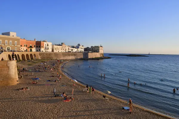 Gelibolu manzarası, İtalya 'nın Puglia bölgesinde bir deniz kenti..