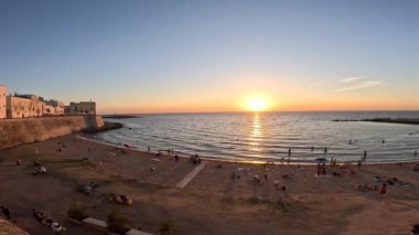 Gelibolu manzarası, İtalya 'nın Puglia bölgesinde bir deniz kenti..