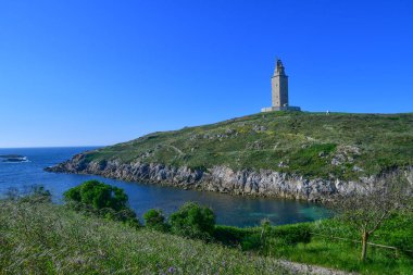 Galiçya 'da bir İspanyol şehri olan La Coruna' dan Atlantik Okyanusu görüldü..