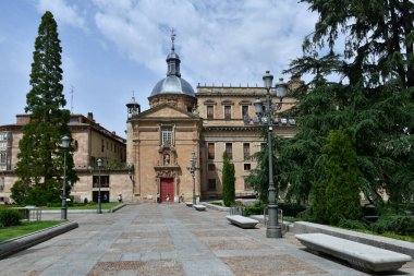 Salamanca 'da bir sokak, İspanya' da tarihi bir şehir..