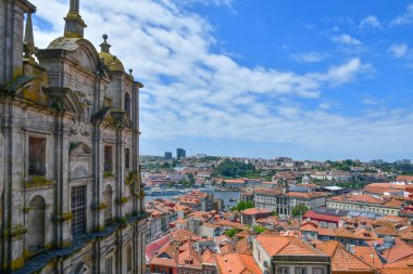 Portekiz 'deki Porto şehrinin panoramik görüntüsü.