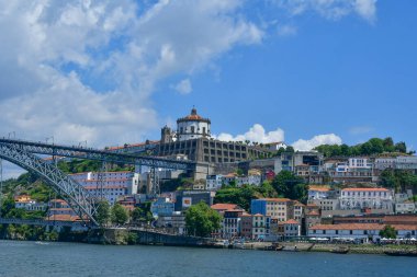 Portekiz 'deki Porto şehrinin panoramik görüntüsü.