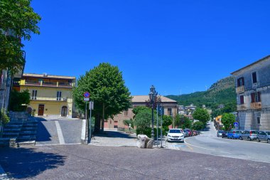  San Lupo 'da bir sokak, Campania, İtalya' da bir köy..
