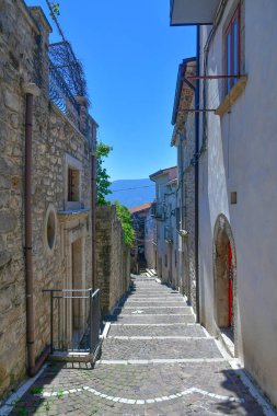  San Lupo 'da bir sokak, Campania, İtalya' da bir köy..