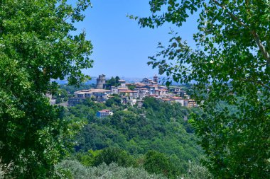 İtalya, Campania 'daki bir köyün panoramik manzarası.