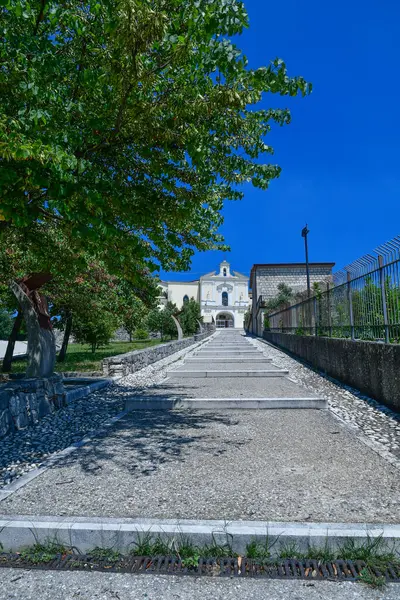Cerreto Sannita Kilisesi, İtalya, Campania 'da bir kasaba..