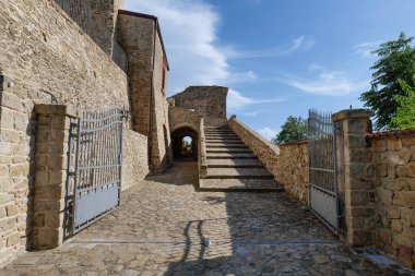 Colobraro 'da bir sokak, İtalya' nın Basilicata bölgesinde bir köy..