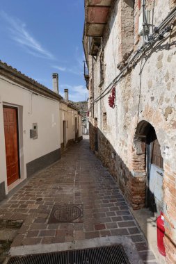 Colobraro 'da bir sokak, İtalya' nın Basilicata bölgesinde bir köy..
