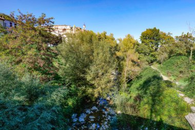 İtalya 'nın Molise kentindeki Sepino' nun manzarası..
