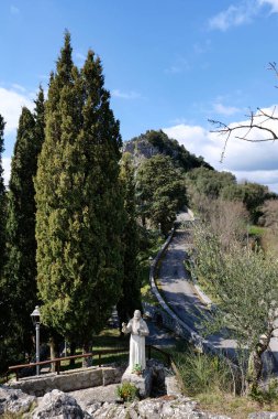 Roccagloriosa, İtalya 'nın Salerno eyaletinde yer alan bir şehirdir..
