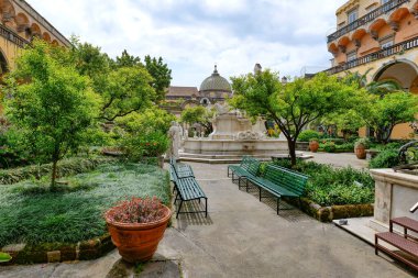 İtalya 'nın Napoli kentindeki San Gregorio Armeno manastırı..