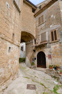 Conca della Campania 'da bir sokak, İtalya' nın Caserta eyaletine bağlı küçük bir çiftlik köyü..