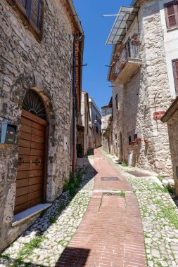 Veroli caddesi, İtalya 'nın Frosinone eyaletinde eski bir kasaba..