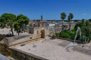 Acaya meydanı, İtalya 'nın Lecce eyaletinde bir ortaçağ savunma kalesi..