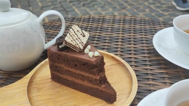 Pedazo Delicioso Pastel Chocolate Dulce — Vídeos de Stock