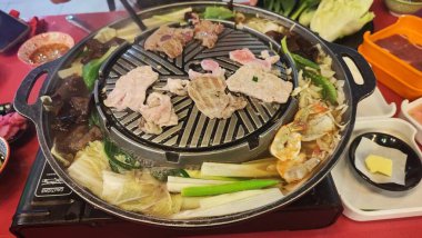 Thai BBQ Pork BBQ, Mookata, güveç, Tayland büfe restoranı