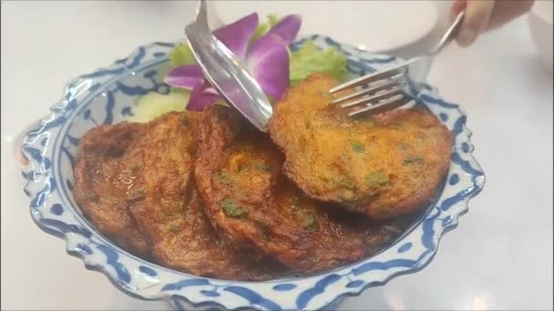 Fried Fish Paste Balls Deep Fried Fish Cake Asian Food — Stock Video
