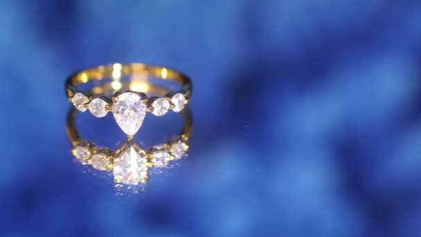 Inel Aur Decorat Diamante — Videoclip de stoc