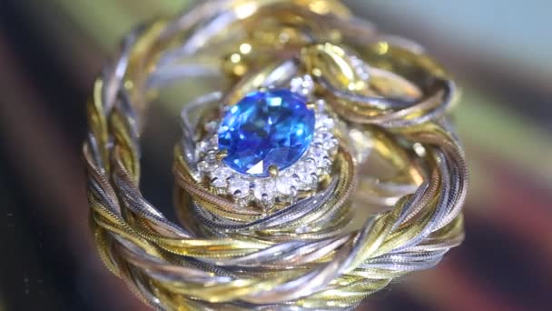 Blue Sapphire Diamond Necklace Close Shot Studio — Stock Video