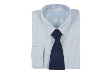 Beyaz kravatlı tişört