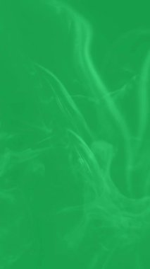 Yeşil ekranda yüksek kaliteli duman ve sis videosu.