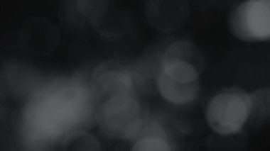 Siyah Arkaplan Hareketi Videosunda Bokeh Işıkları ile Noel Dekorasyonu