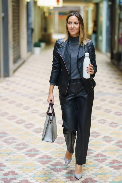 Full Length Modern Businesswoman Leather Pants Jacket Wearing Heels Holding — Stock Photo, Image