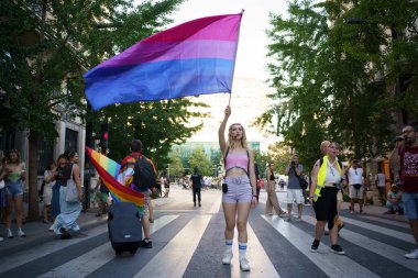 Granada, İspanya. 26 Haziran 2023. Birçok insan LGBTQ Onur Gösterisinde haklarını talep ediyor