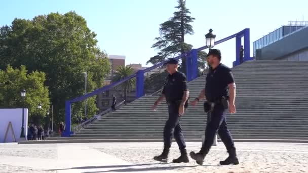 Granada Andaluzja Hiszpania Października 2023 Hiszpańska Policja Narodowa Strzegąca Bezpieczeństwa — Wideo stockowe